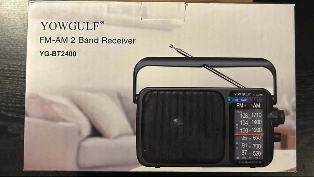 AM/FM Portable Radio - Picture 7 of 7